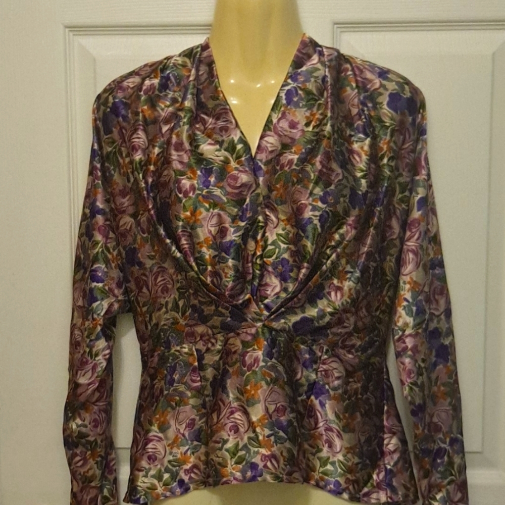 5 × 20 🤑Michelle Stuart  vintage Blouse